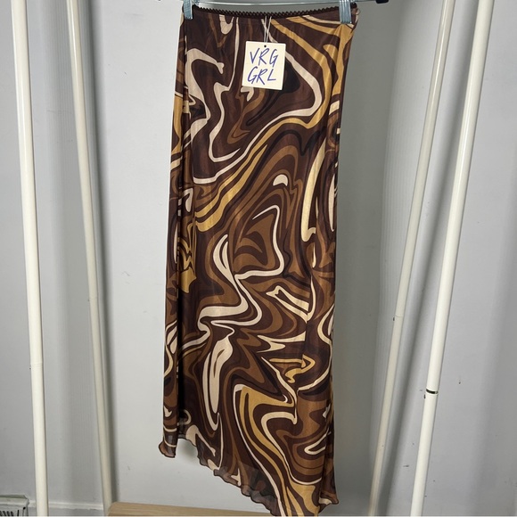 NWT VRG GRL Skirt - Picture 3 of 4